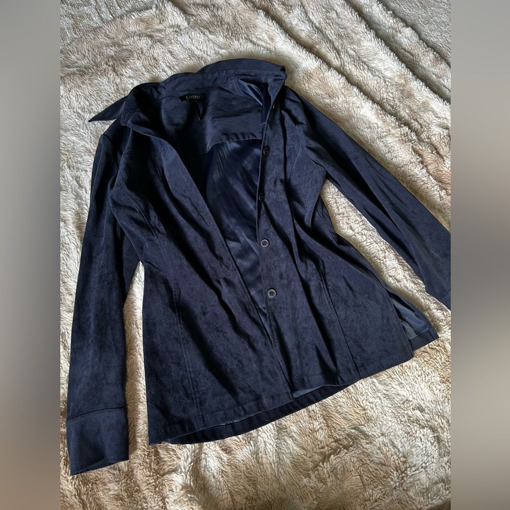 Express Button Up Blouse - Picture 2 of 12